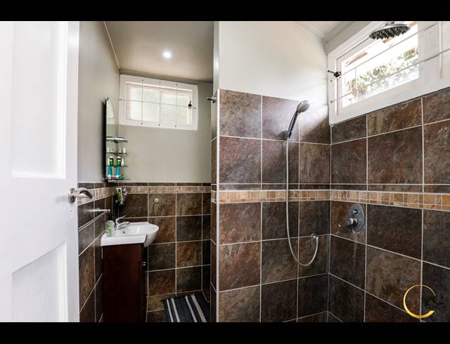 3 BEDROOM HOUSE FOR SALE IN GLENWOOD